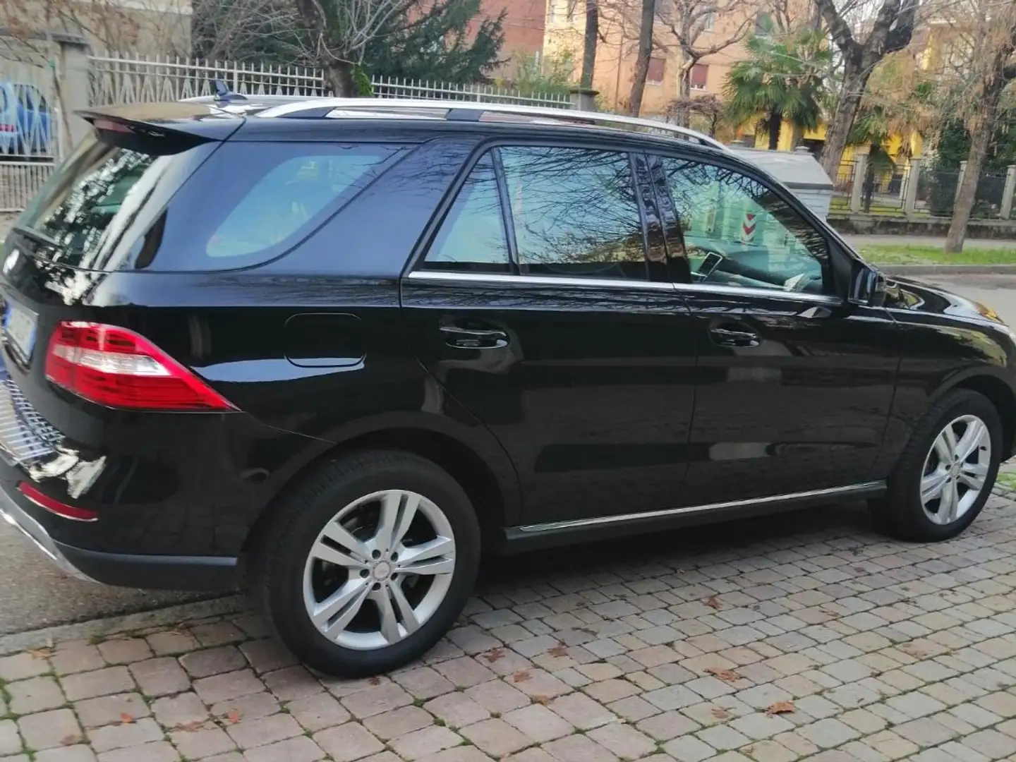 Mercedes-Benz ML 250 ML 250 bt Premium 4matic auto Nero - 1