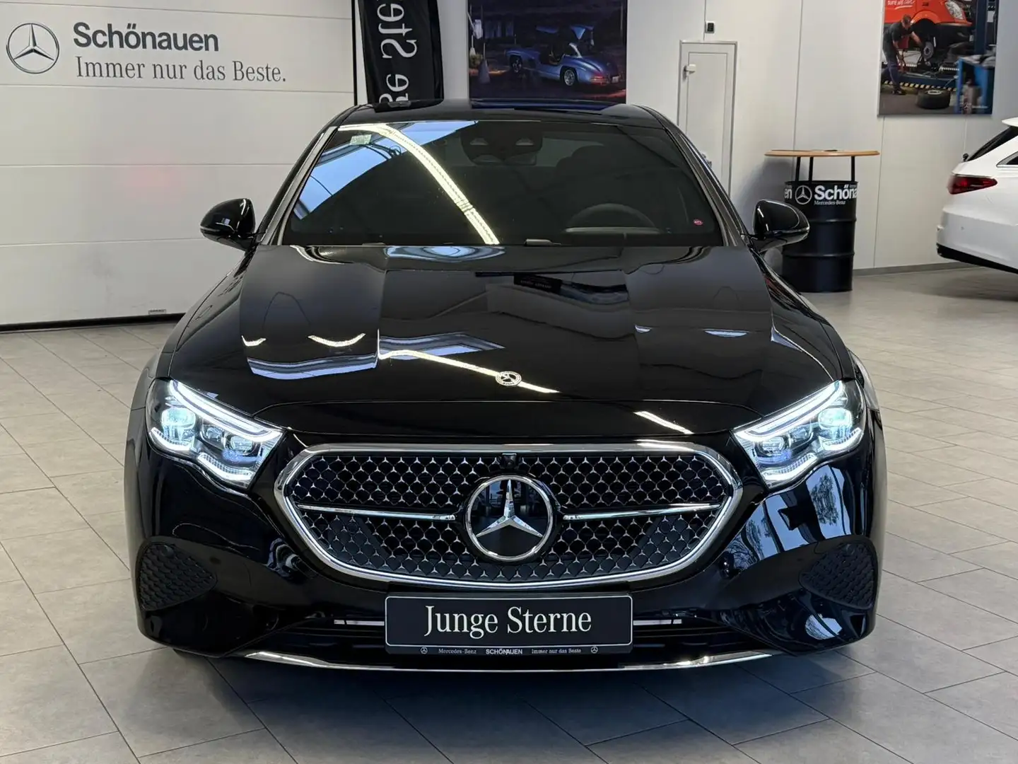 Mercedes-Benz E 220 d 4M AIRMATIC+DISTR+BURM4D+STDHZ+AHK+MEMORY Negro - 2