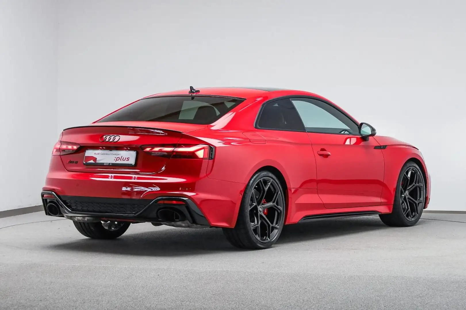 Audi RS5 *NAVI-PLUS*HUD*RS-AGA*PANO*OPTIK-PAKET Червоний - 2