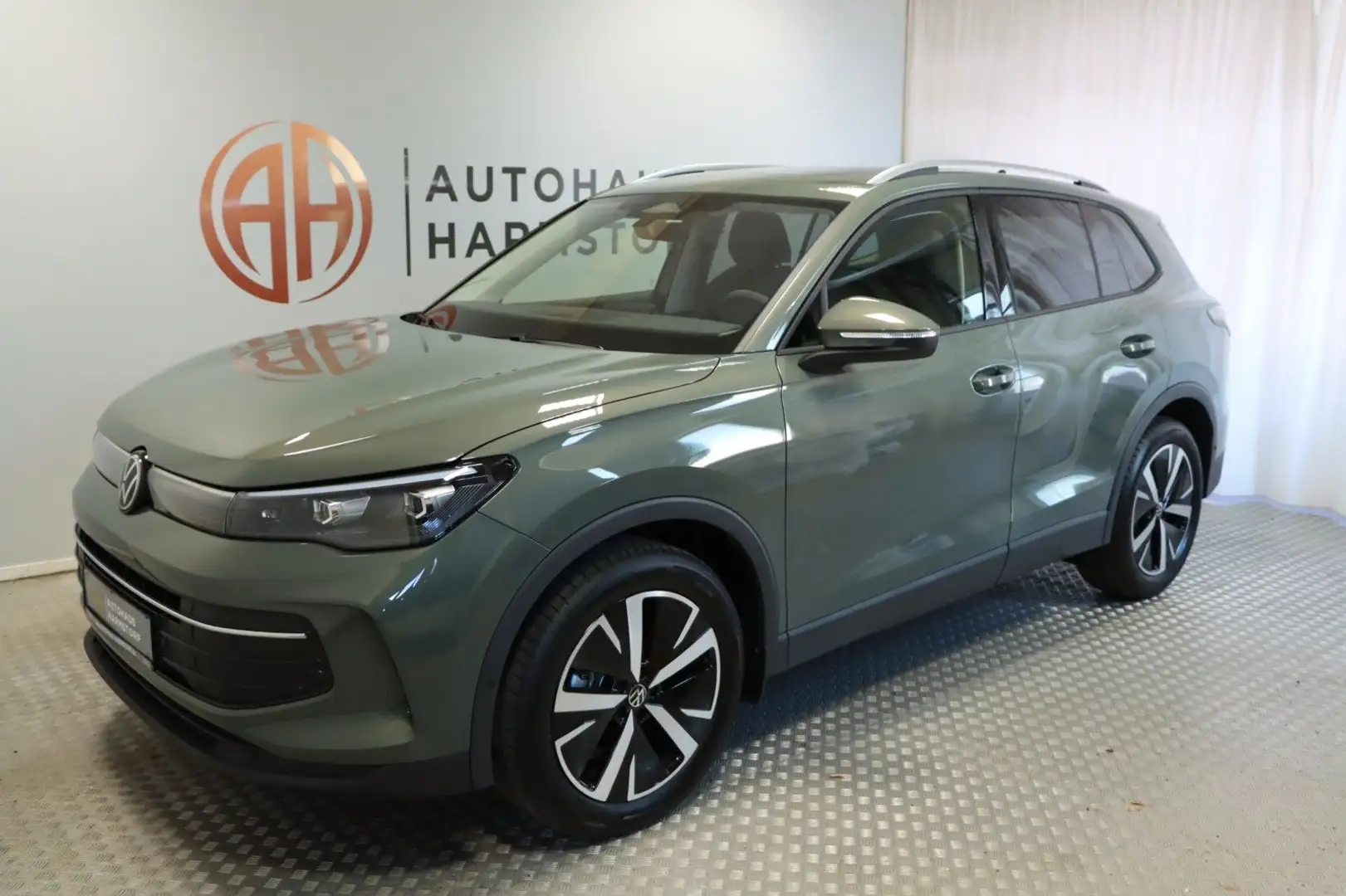 Volkswagen Tiguan 1.5 eTSI AHK Pano StHz 19 Zoll Groen - 2