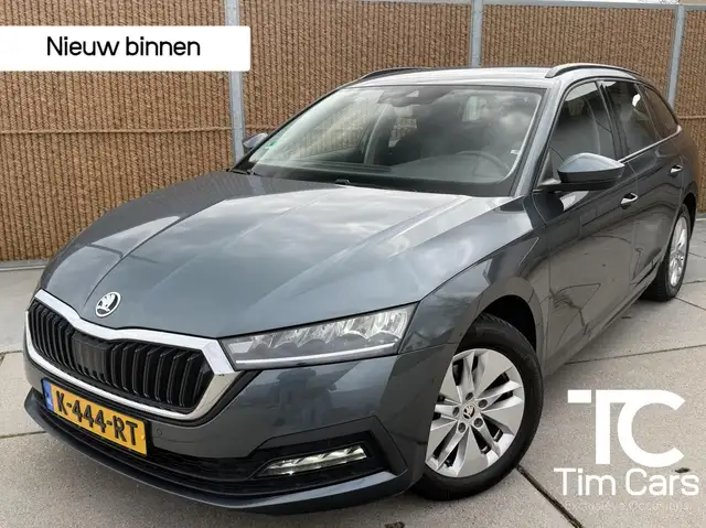 Skoda Octavia Combi 1.0 TSI Business Edition Trekhaak afneembaar