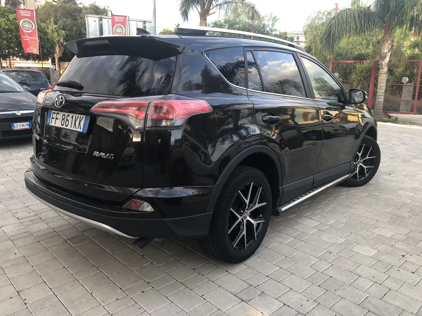 Toyota RAV 4 Rav4 2.0 d-4d Lounge 2wd mt my17 Brun - 2