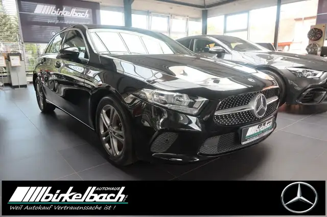 Mercedes-Benz A view 3