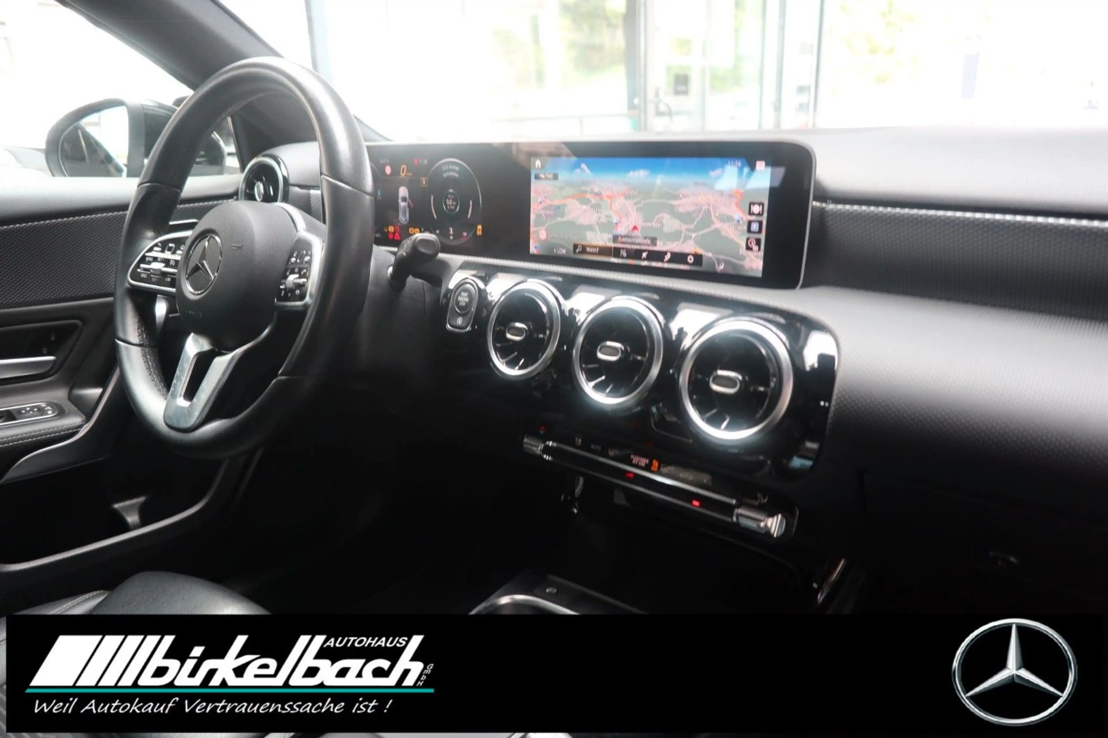 Mercedes-Benz A 200 Progressive 7G-DCT Pano RFK APA — photo 10