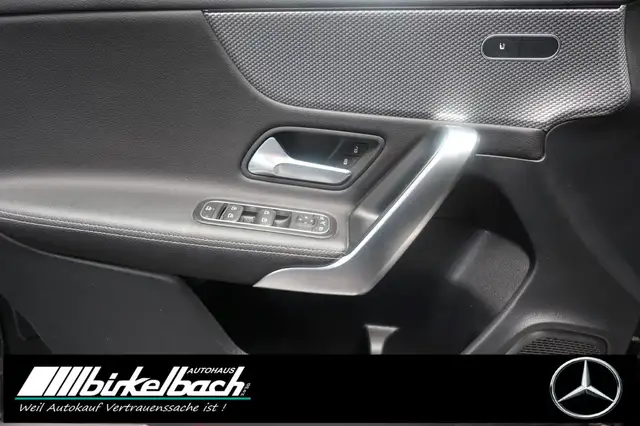 Mercedes-Benz A view 11