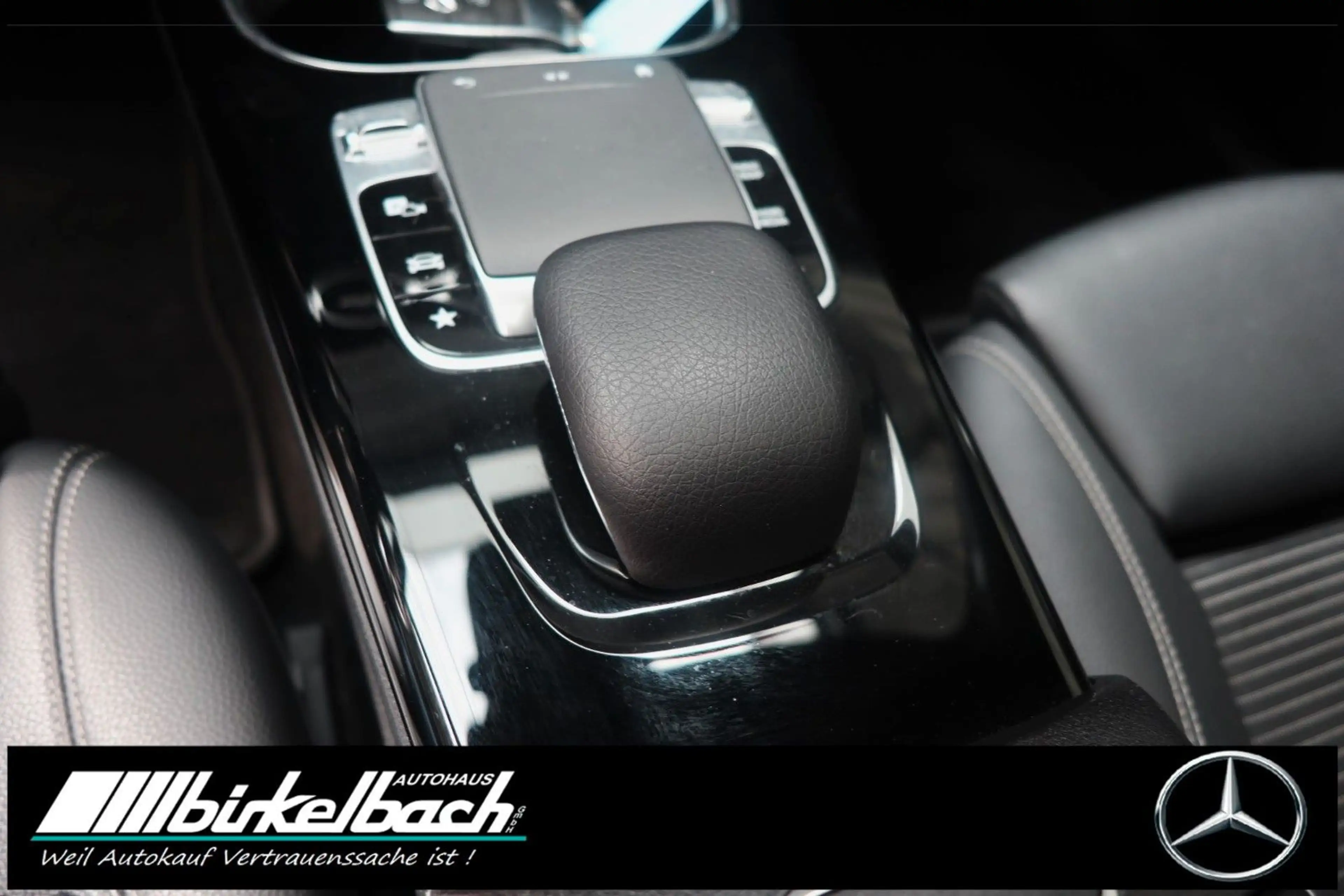 Mercedes-Benz A 200 Progressive 7G-DCT Pano RFK APA — photo 8