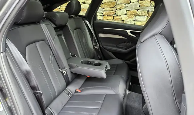 Audi A6 2.0 TDI 3 x S-Line*PANO*NP: 85.000,00*AKH Vorb. Ansicht 20