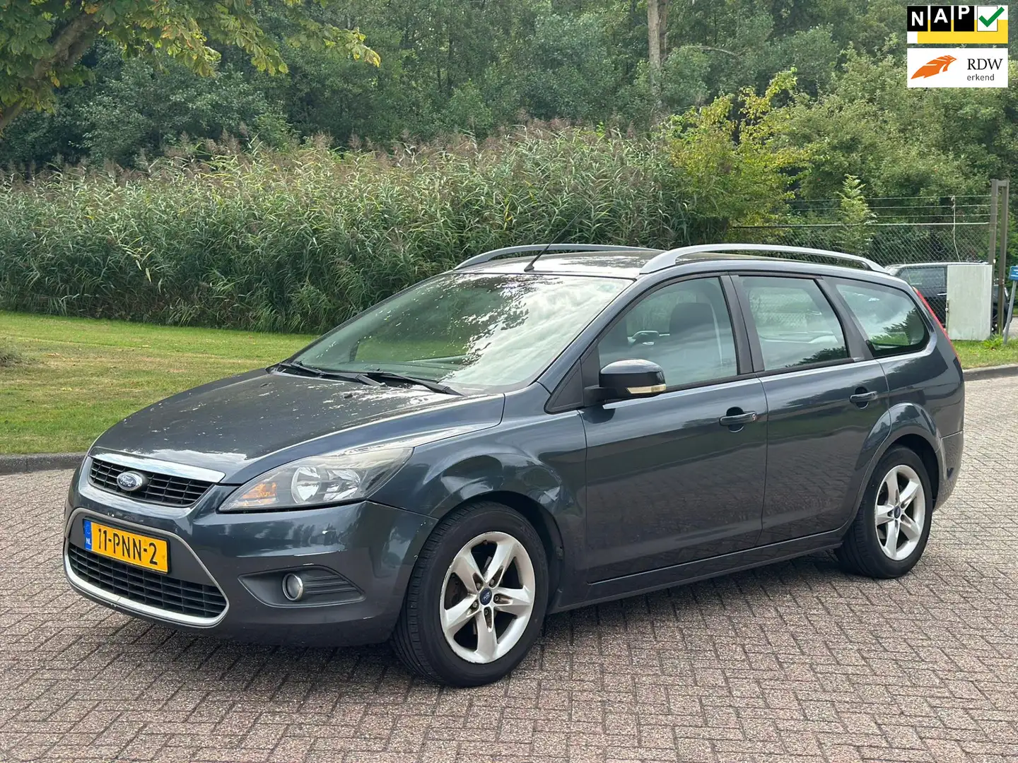 Ford Focus Wagon 1.6 Comfort/AIRCO/CRUISE/TREKHAAK Grau - 1