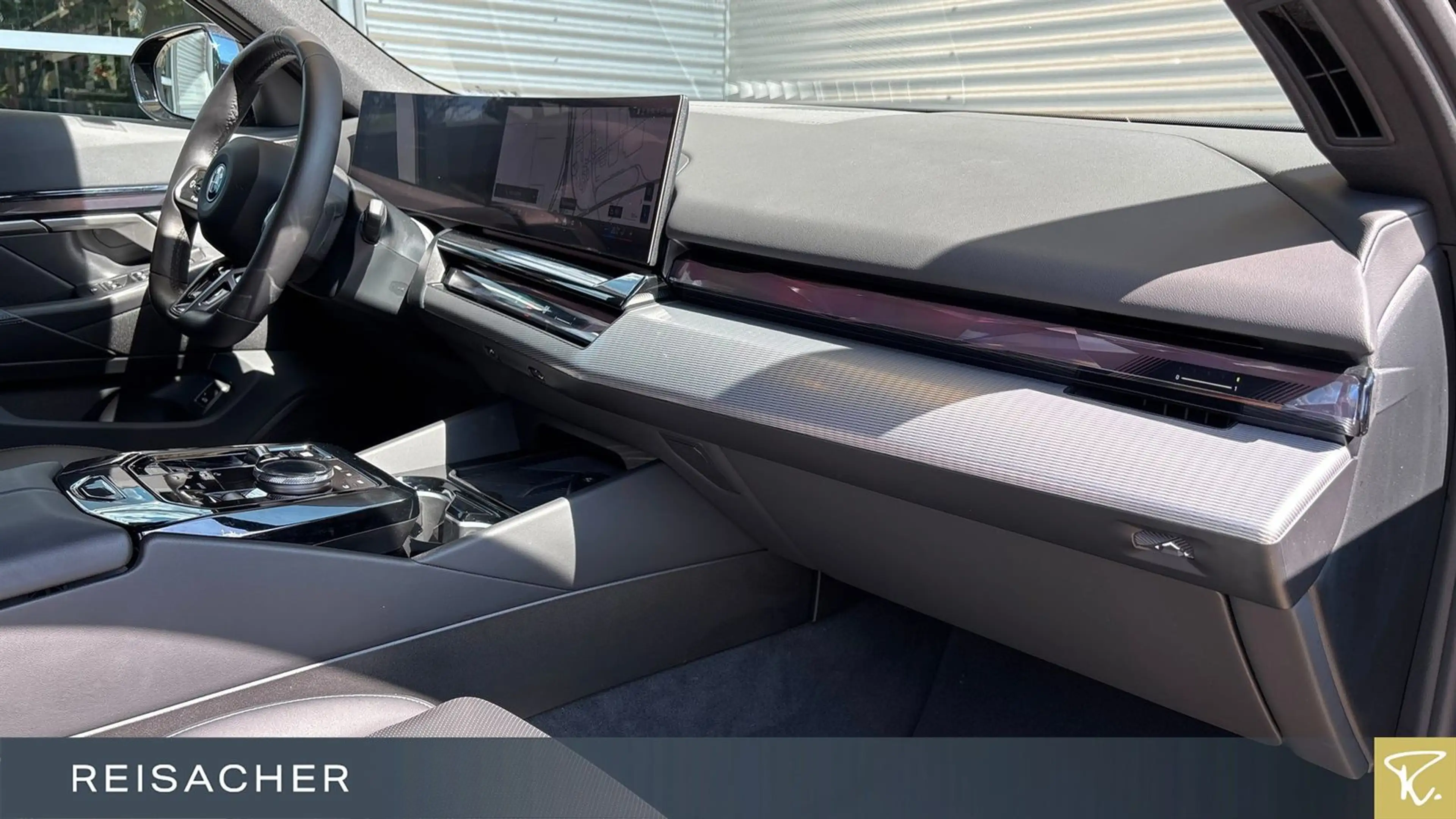 BMW i5 A eDrive40 Tou M-Sport,Pano,DA+,LHZ,LED — photo 14