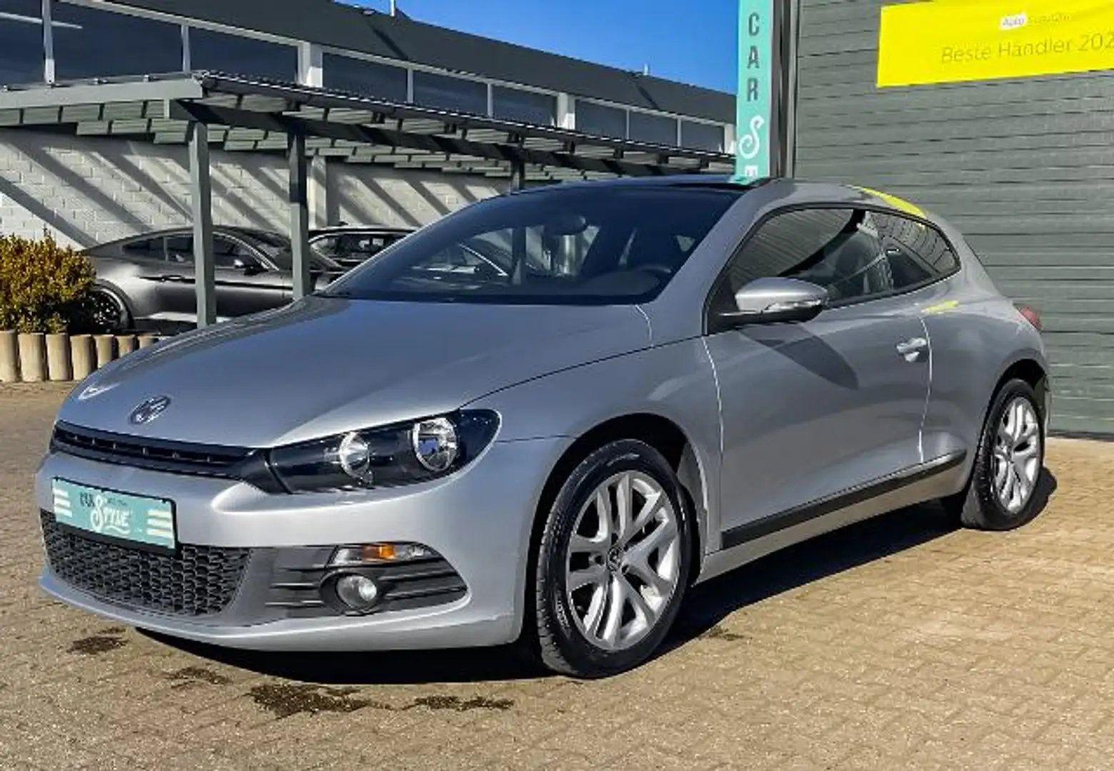 Volkswagen Scirocco 1.4 TSI AUTOMATIK SHZ PDC PANO Grau - 1