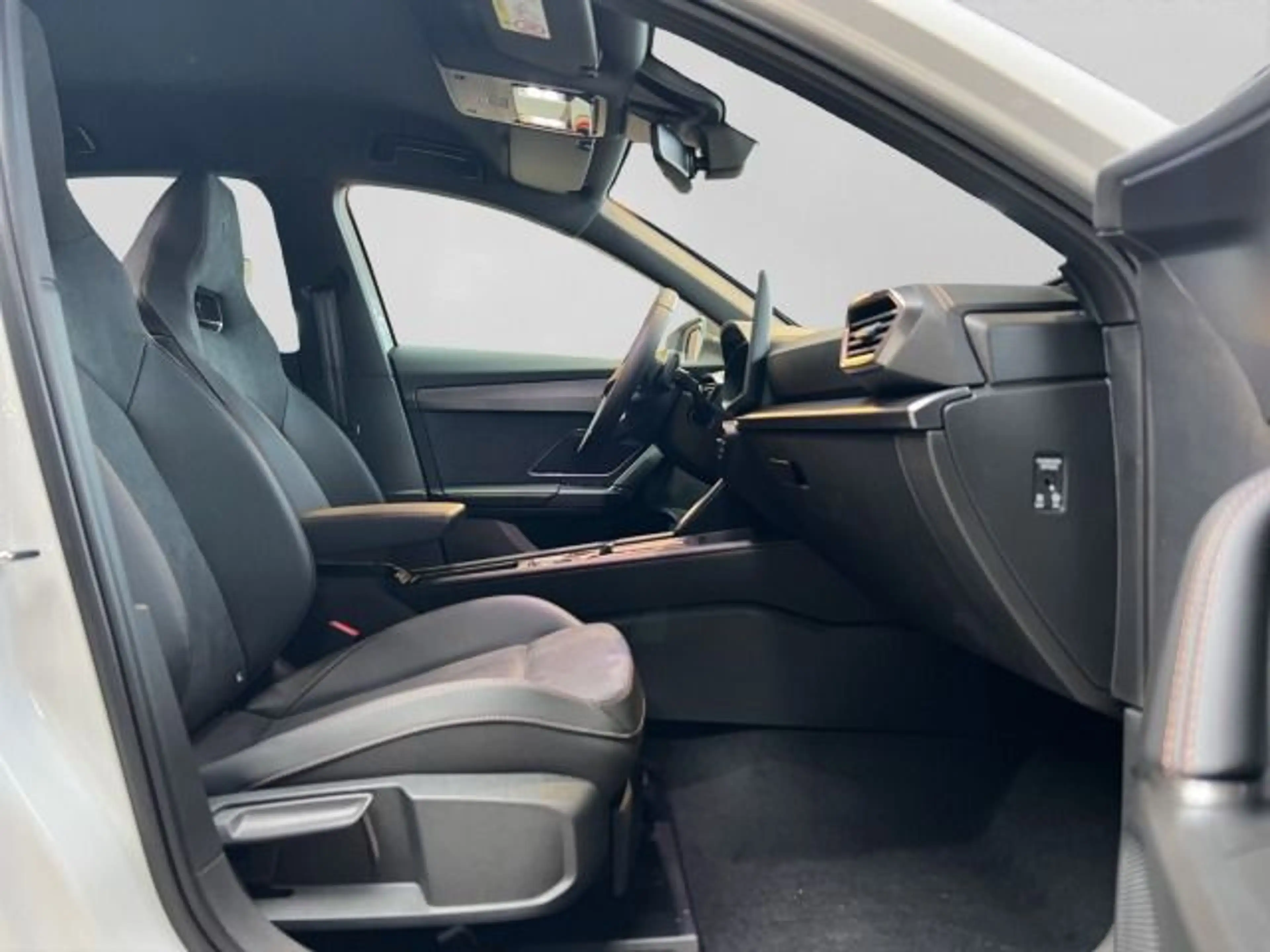 CUPRA Formentor 2.0 TSI DSG VZ 4DRIVE AREA VIEW NAVI S — photo 4