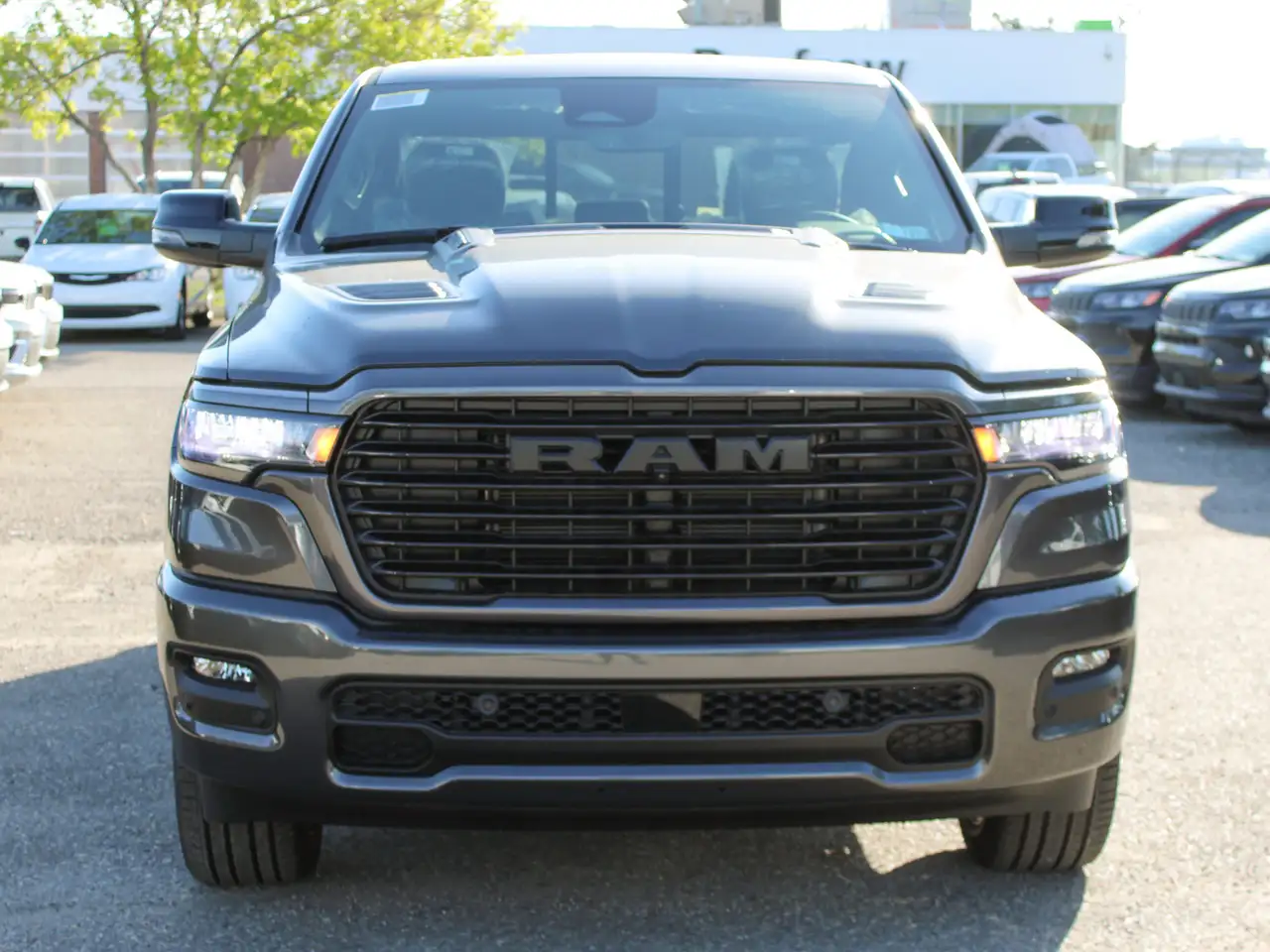 RAM 1500 снимка RAM 1500