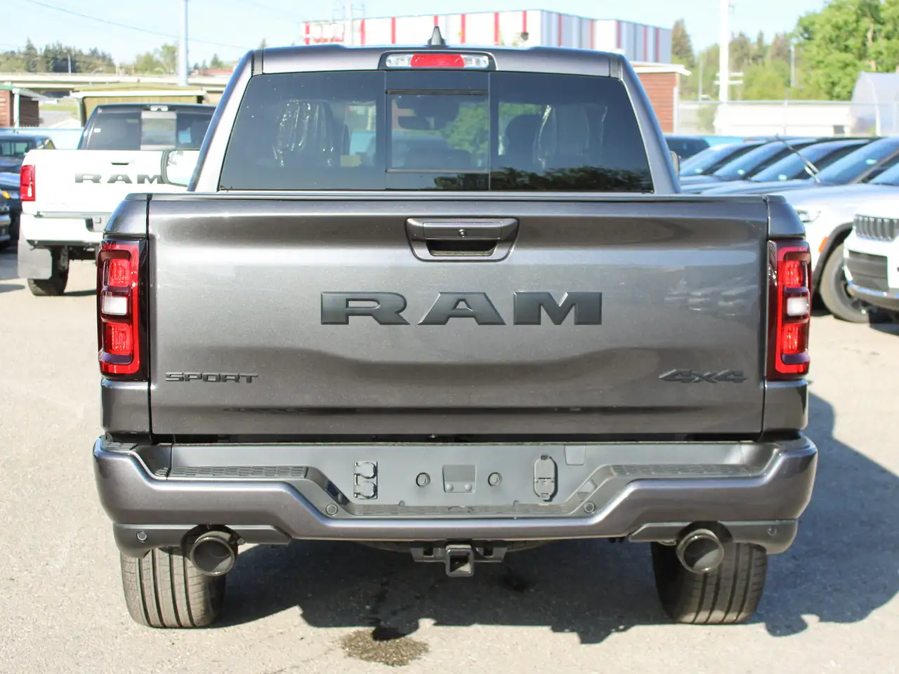 RAM 1500 снимка RAM 1500