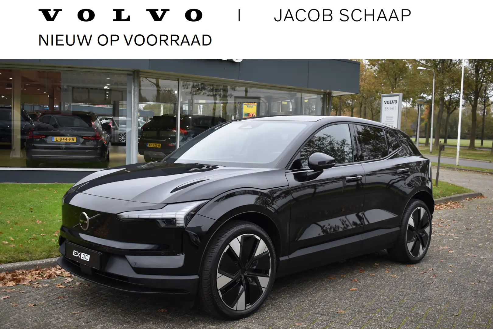 Volvo EX30 Single Motor 272PK Extended Range Plus 69 kWh | 60 Zwart - 1