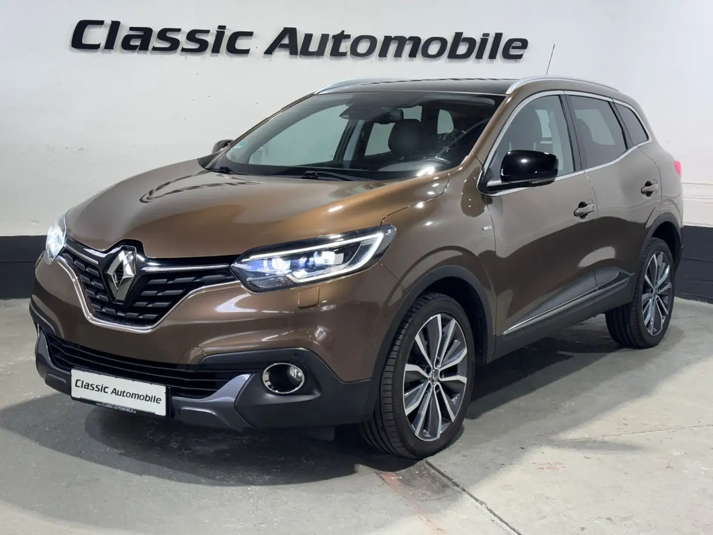 Renault Kadjar Bose Edition 4x4 *Navi*Pano*Kamera*BOSE* Hnědá - 1