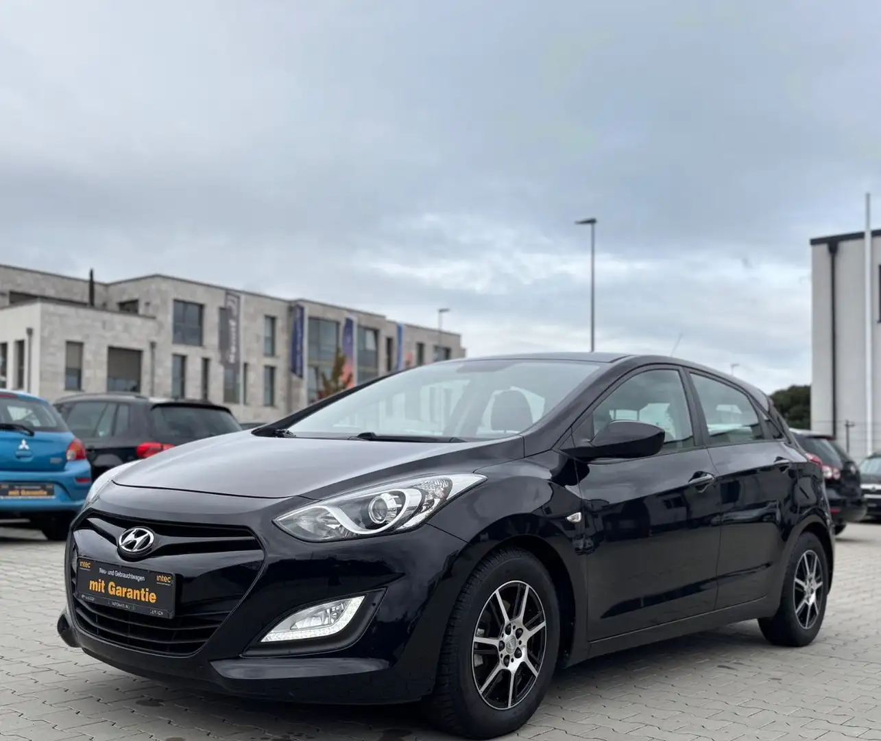 Hyundai i30 Classic/1HD Schwarz - 1