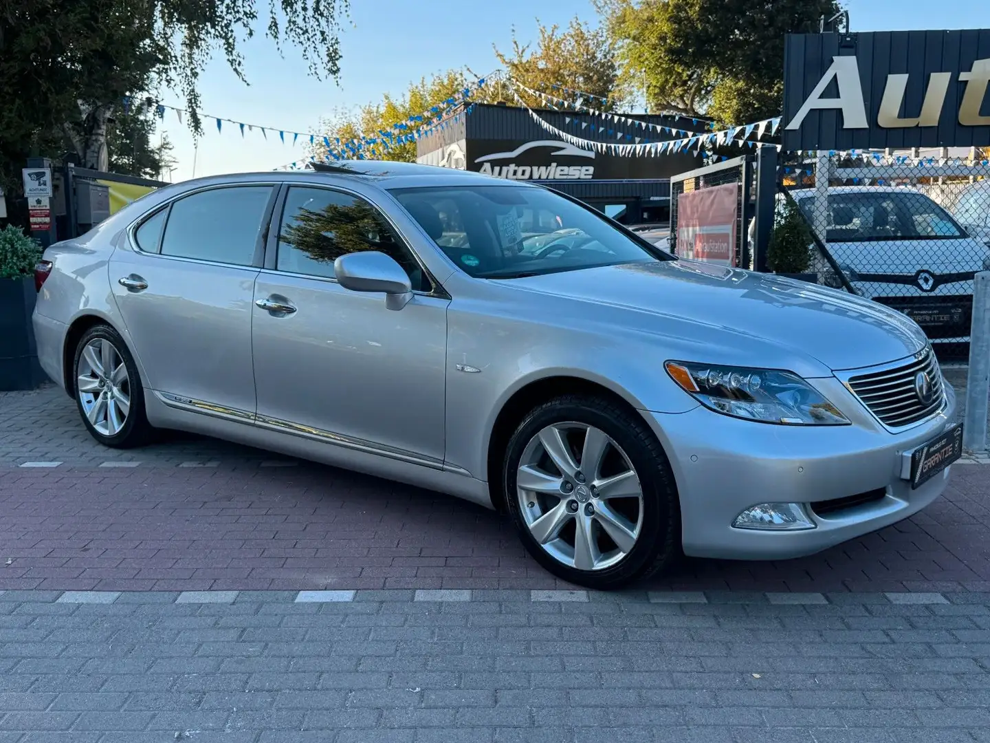 Lexus LS 600 h L*President*Aut.*Leder*Alcantara*TV*Voll Silber - 1