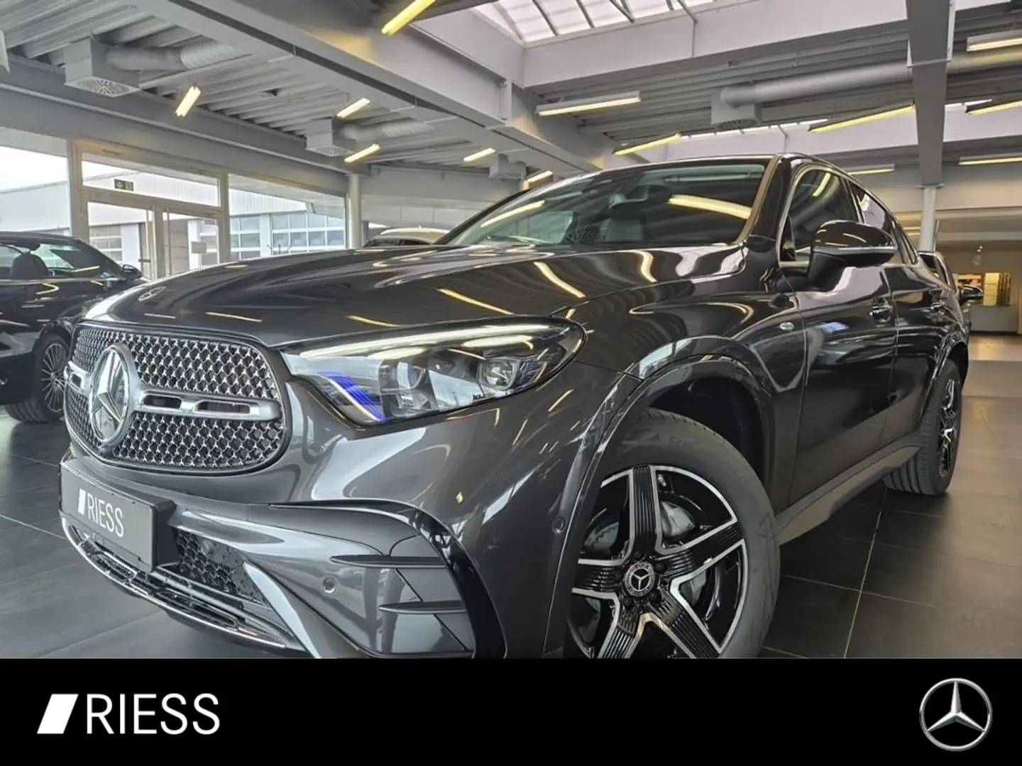 Mercedes-Benz GLC 300 de EQ 4M Coupé AMG+AHK+DIGITAL-LIGHT+KAMERA Grijs - 1
