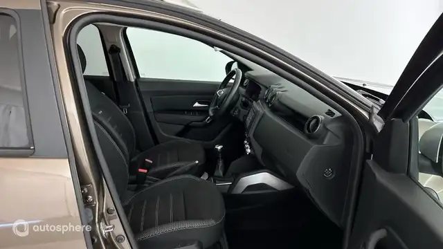 Dacia Duster view 15
