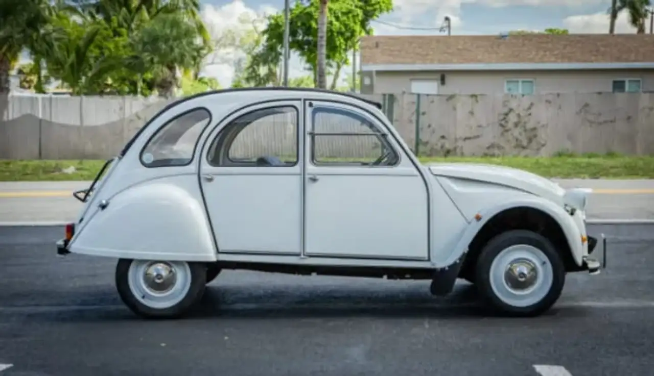 Citroen 2CV 2 CV 6 Charleston