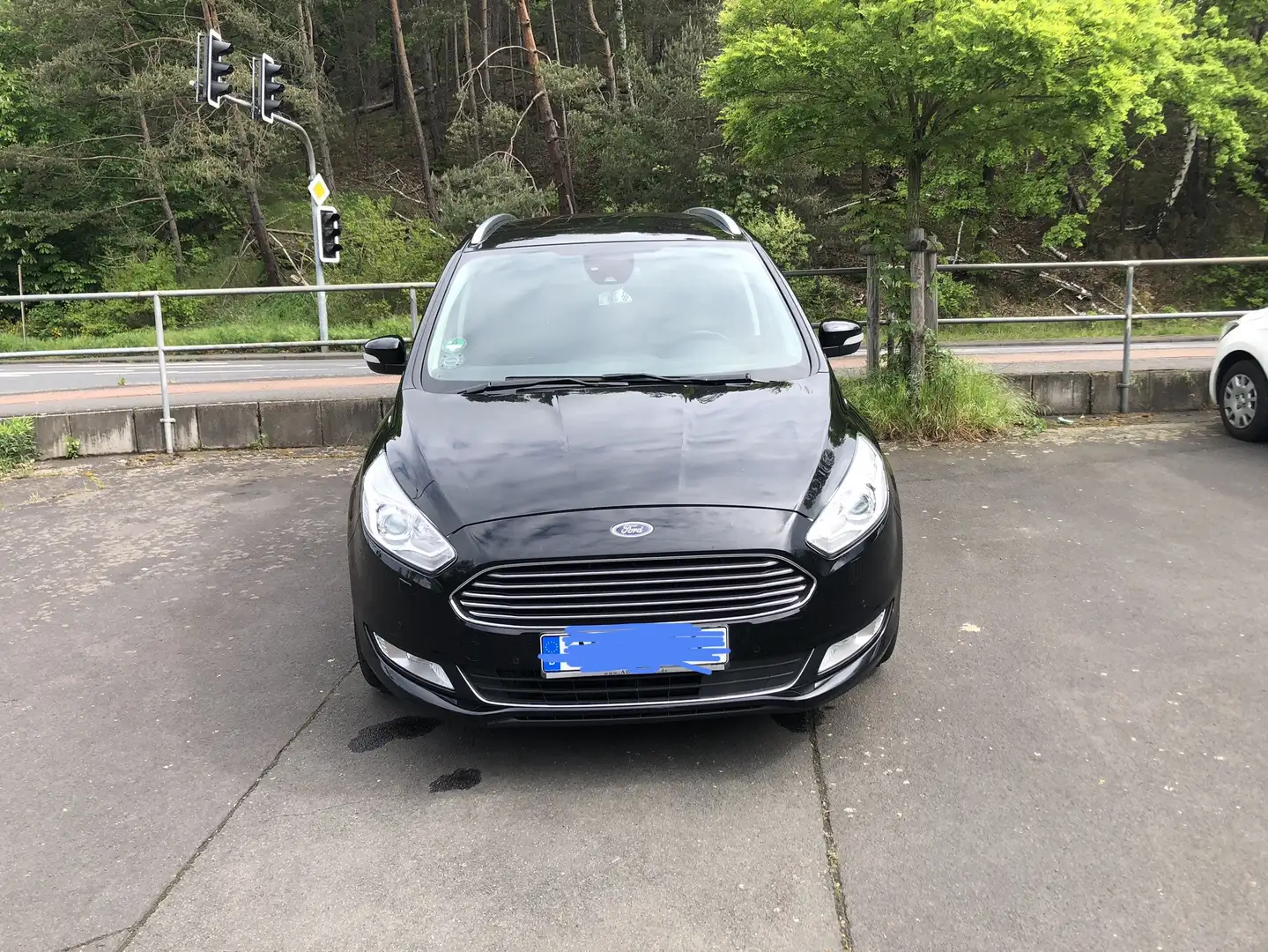 Ford Galaxy 2.0 EcoBlue Aut. Titanium Schwarz - 1