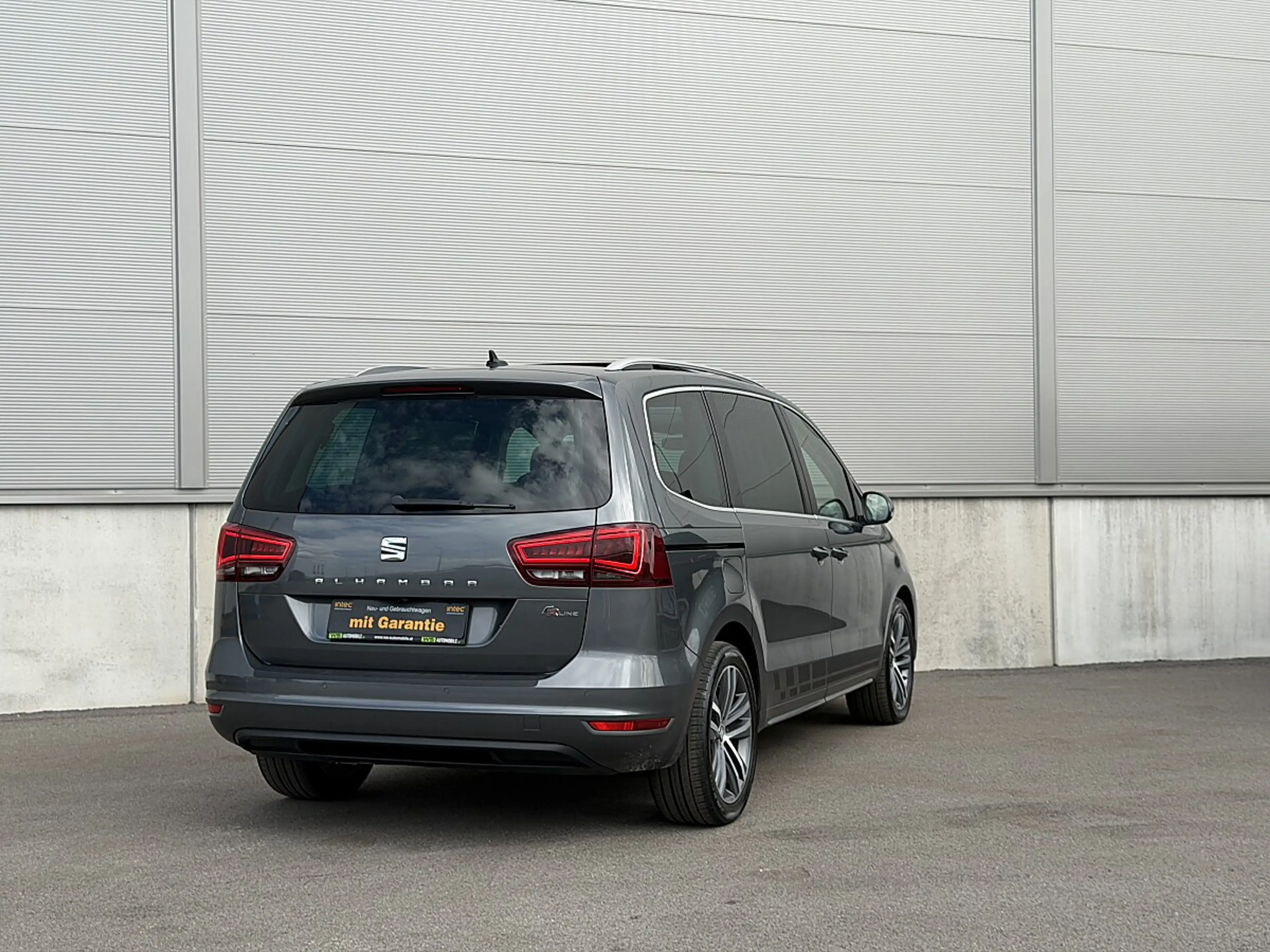 SEAT Alhambra FR 2,0 TDI CR DSG — photo 6