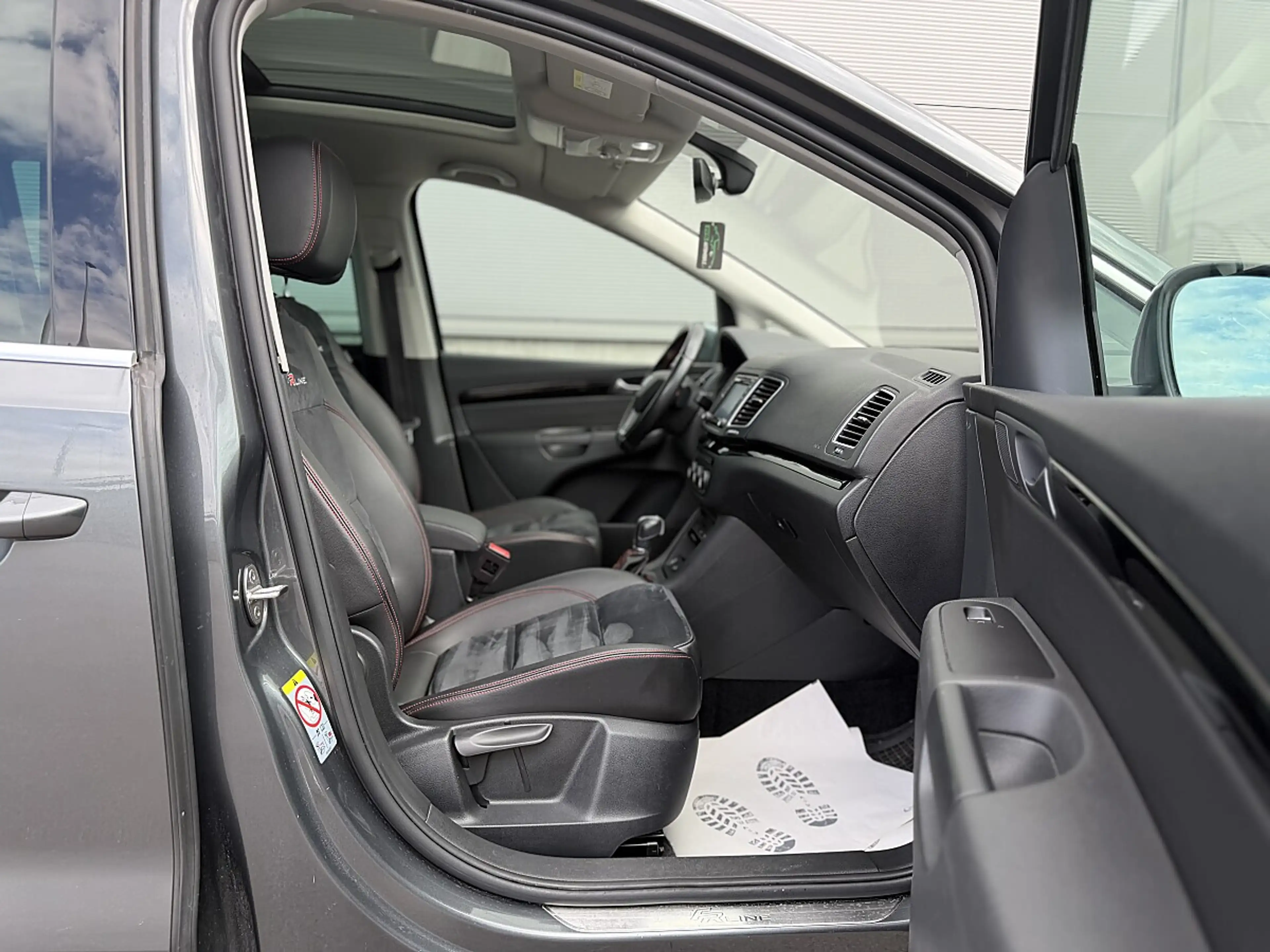 SEAT Alhambra FR 2,0 TDI CR DSG — photo 13