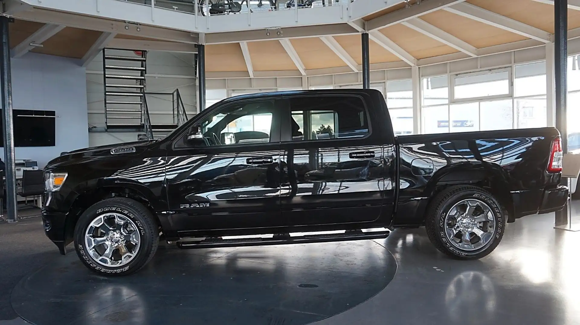 Dodge RAM 1500  V8 Big-Horn *LPG-GAS*Leder*Navi*AHK* Černá - 2