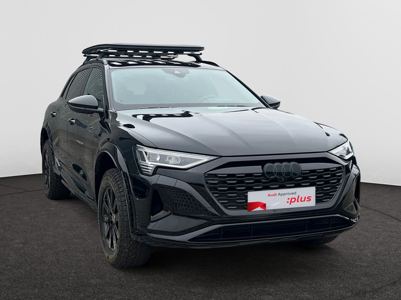 Audi Q8 e-tron Audi Q8  edition Dakar 55 e-tron quattro 300,00 kW — photo 17