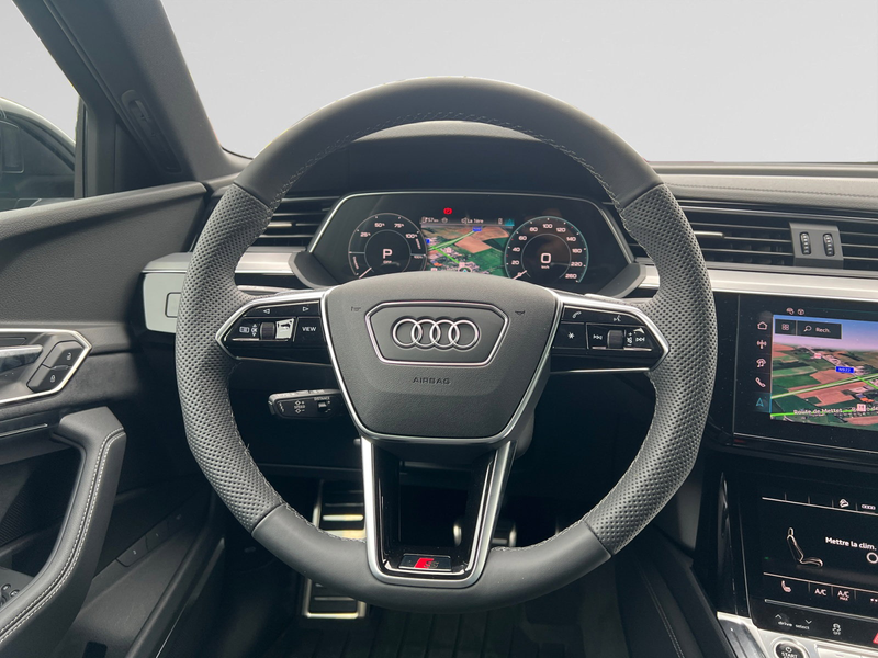 Audi Q8 e-tron Audi Q8  edition Dakar 55 e-tron quattro 300,00 kW — photo 10