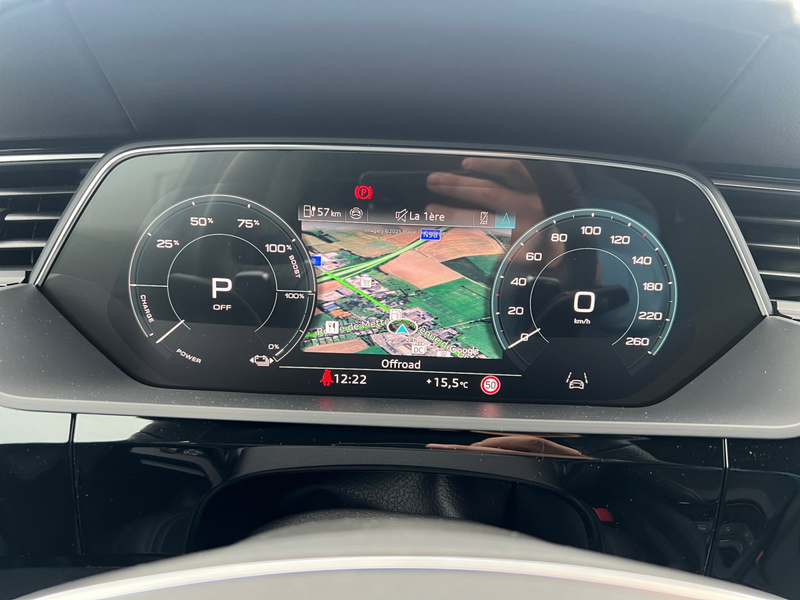 Audi Q8 e-tron Audi Q8  edition Dakar 55 e-tron quattro 300,00 kW — photo 8