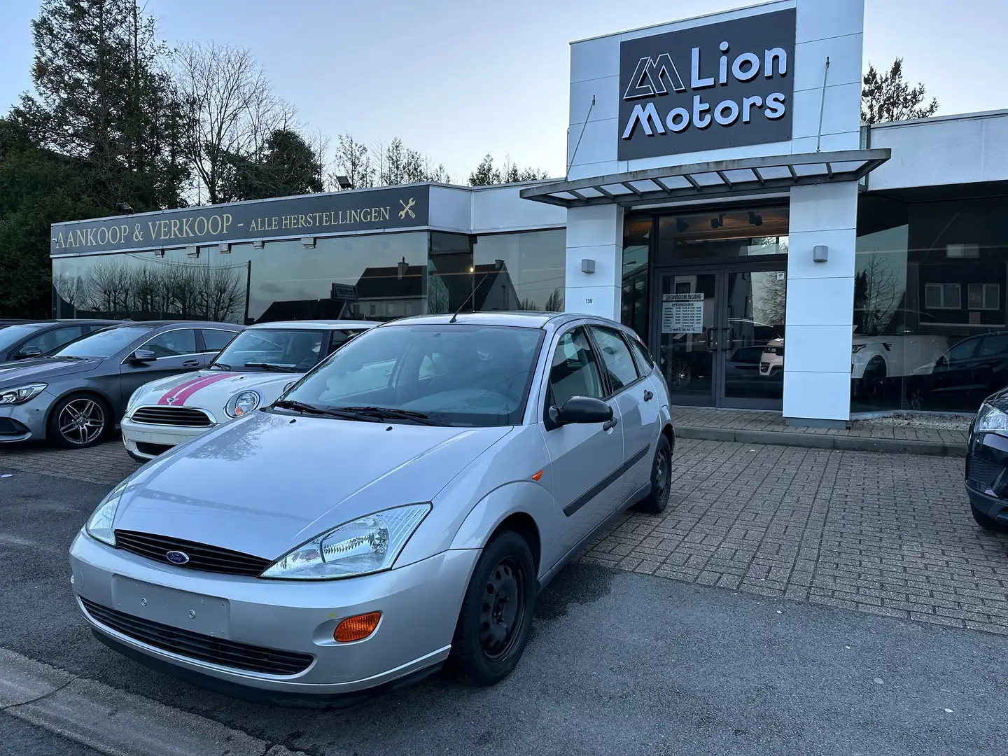 Ford Focus 1.6 BENZINE MET SUNROOF Argent - 2