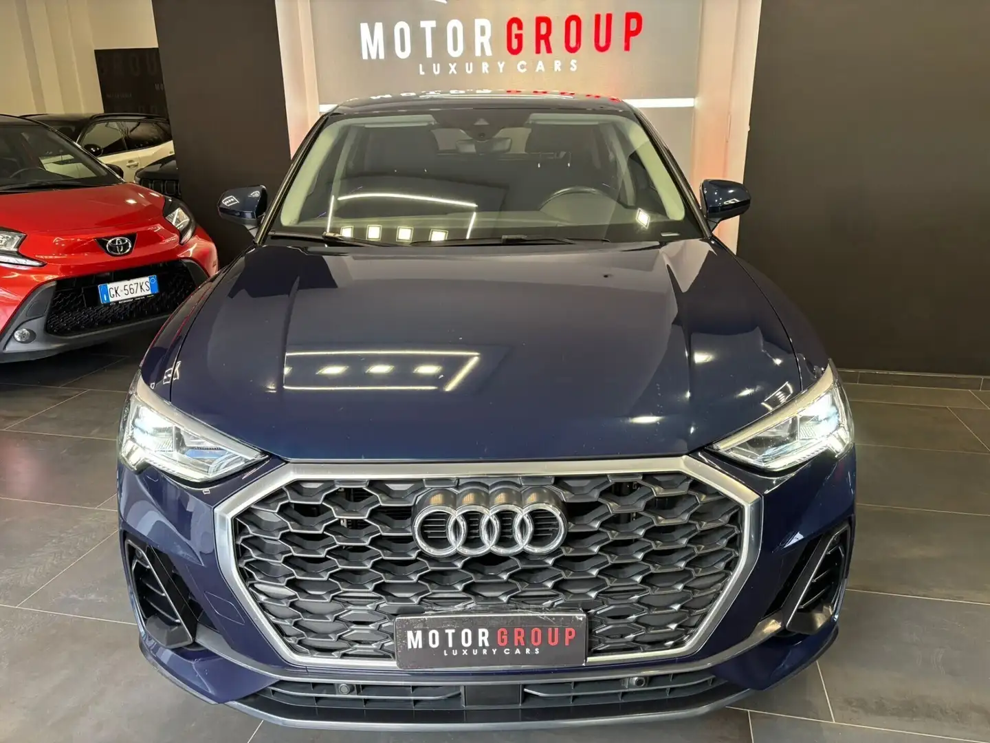 Audi Q3 SPB 35 TDI quattro S tronic Business Plus Blu/Azzurro - 2