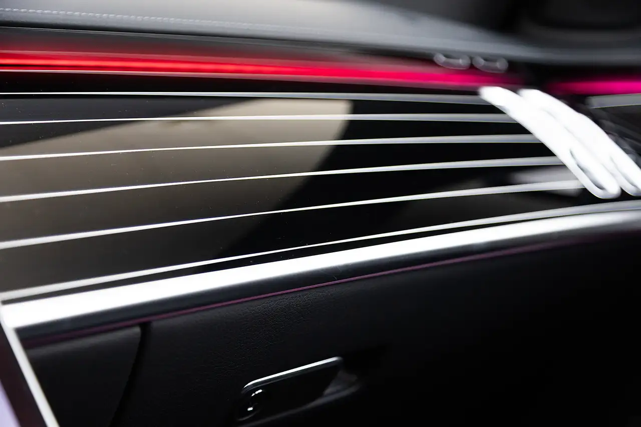 Mercedes-Benz S-Class снимка Mercedes-Benz S-Class