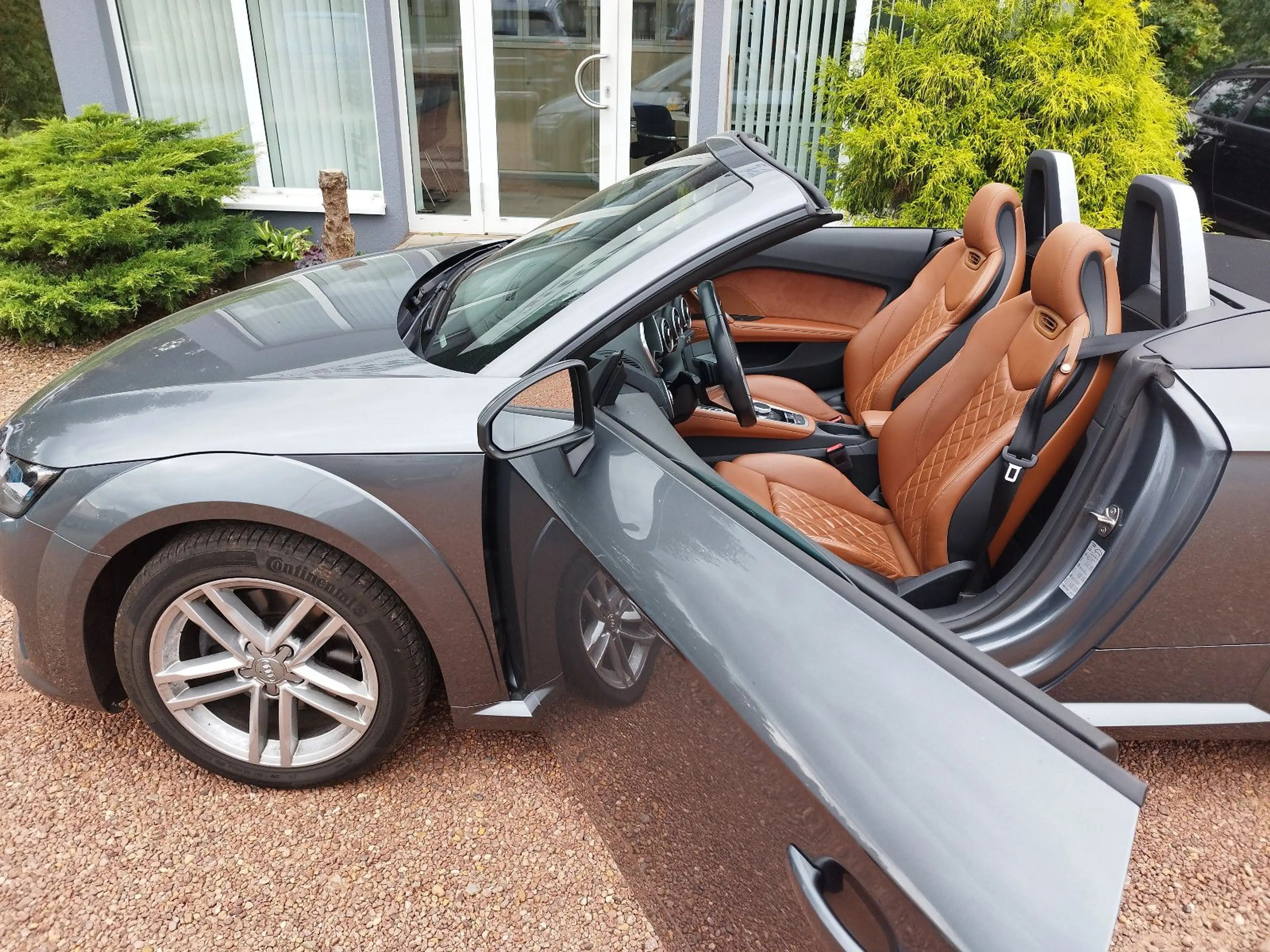 Audi TT Roadster 2.0 TDI quattro — photo 8