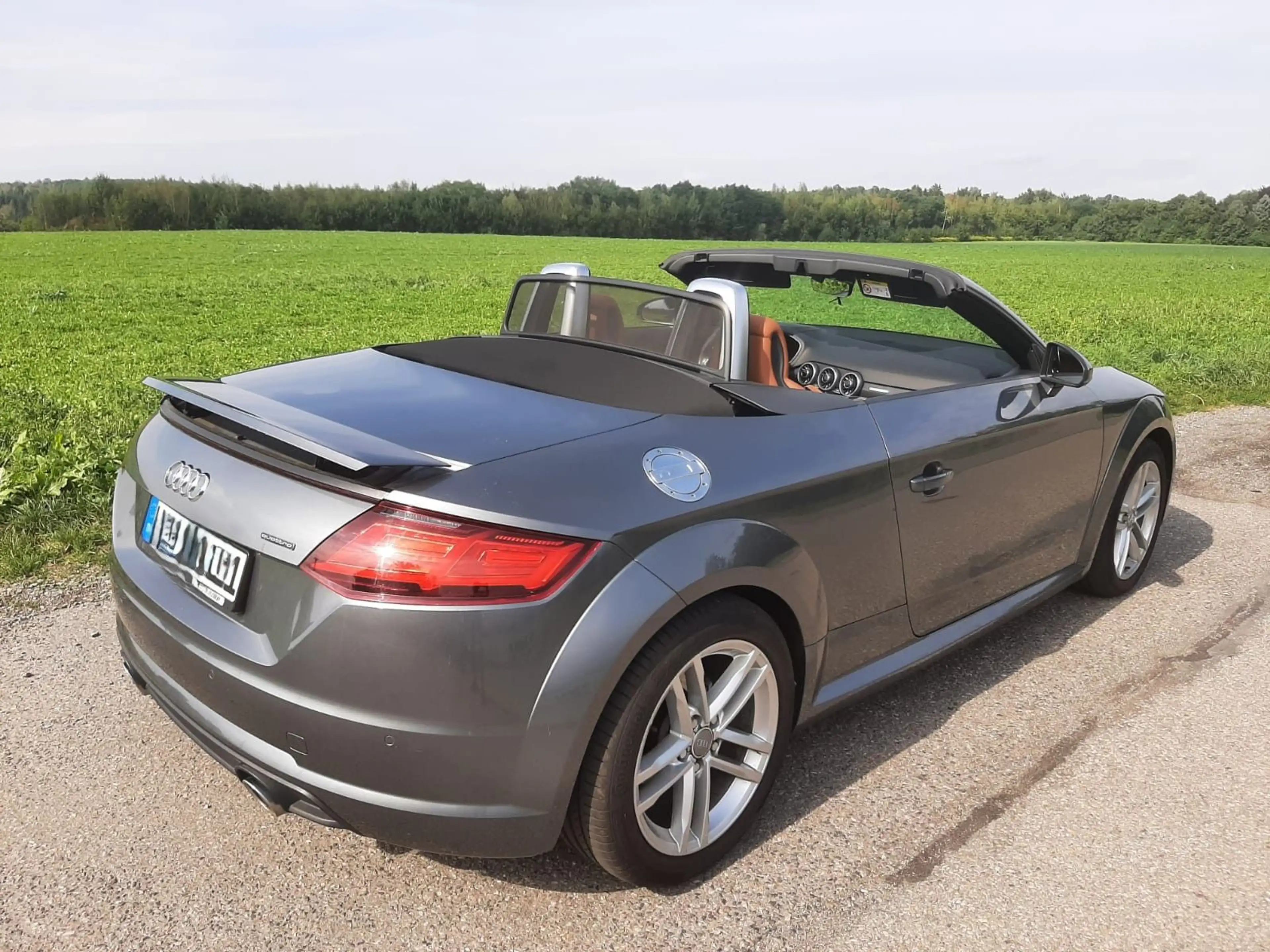 Audi TT Roadster 2.0 TDI quattro — photo 5