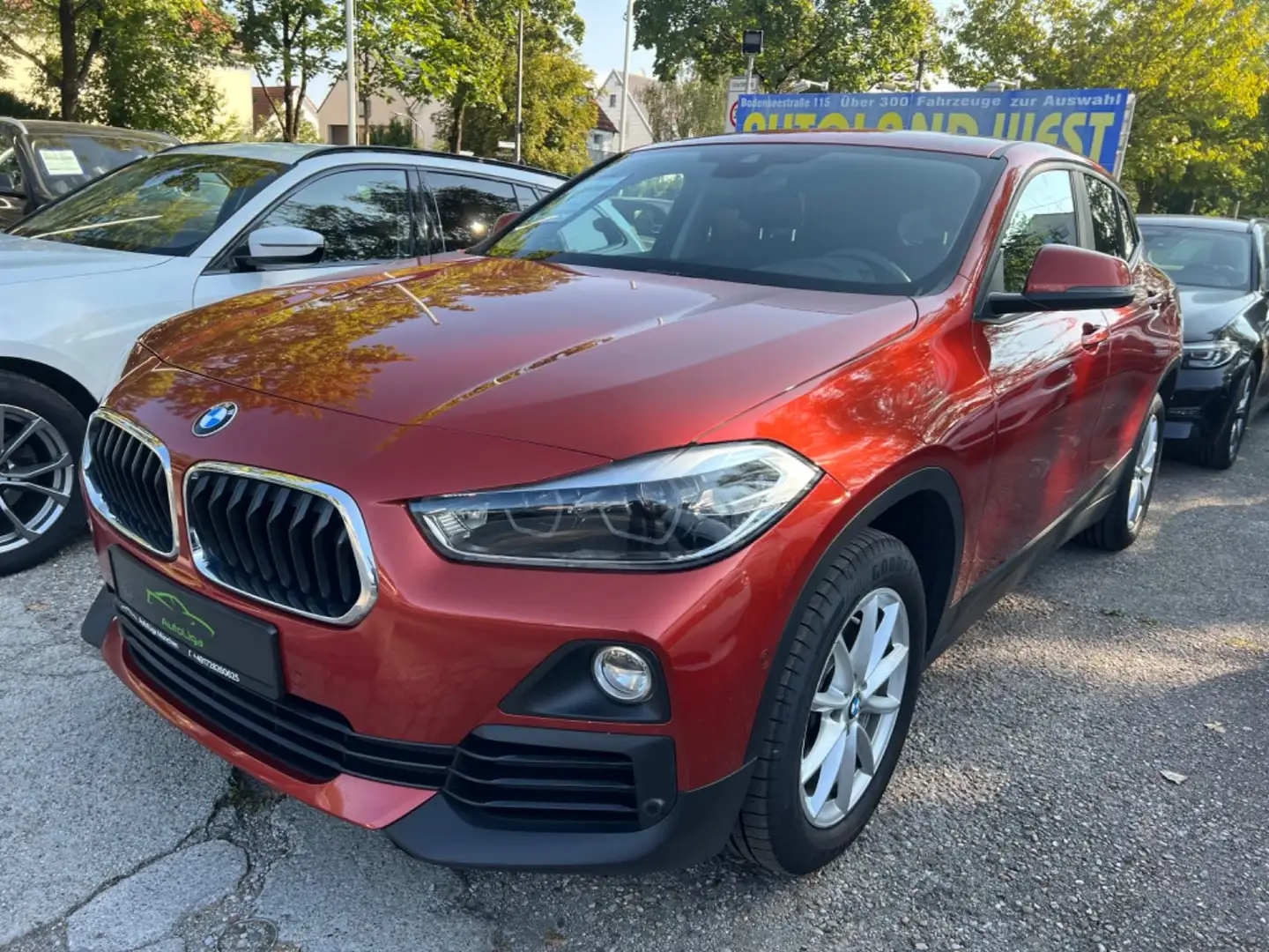 BMW X2 xDrive 18 d Advantage Orange - 1