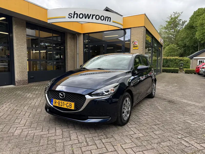 MAZDA 2