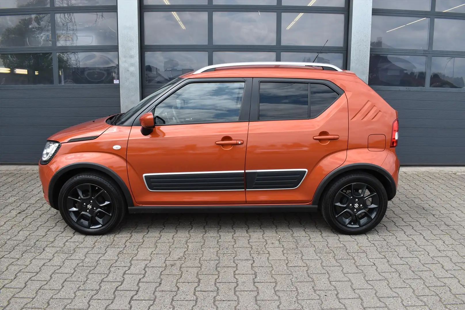 Suzuki Ignis 1.2 Dualjet 90pk Smart Hybrid Select Orange - 2