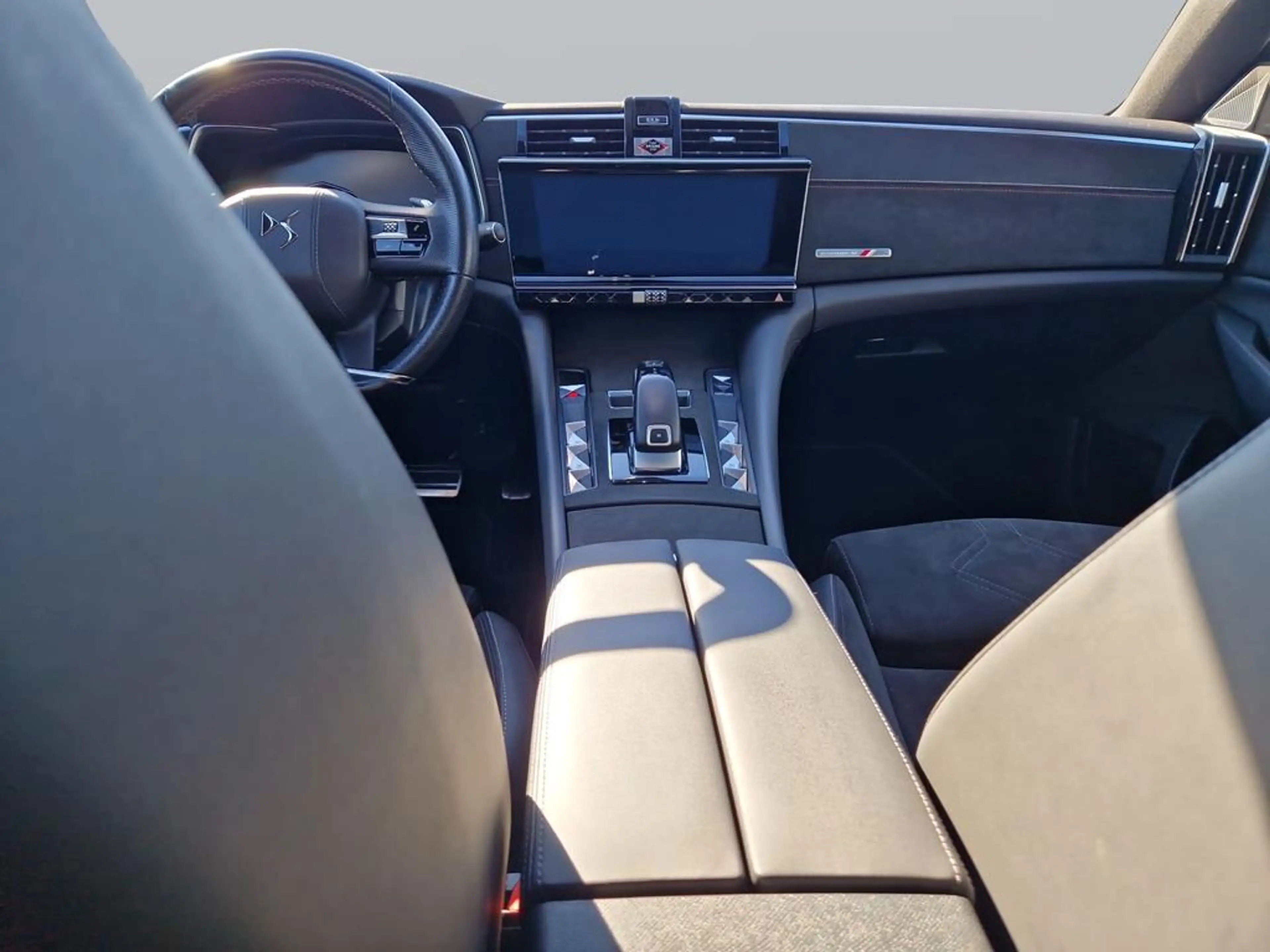 DS Automobiles DS 9 225 kW Performance Line + — photo 12