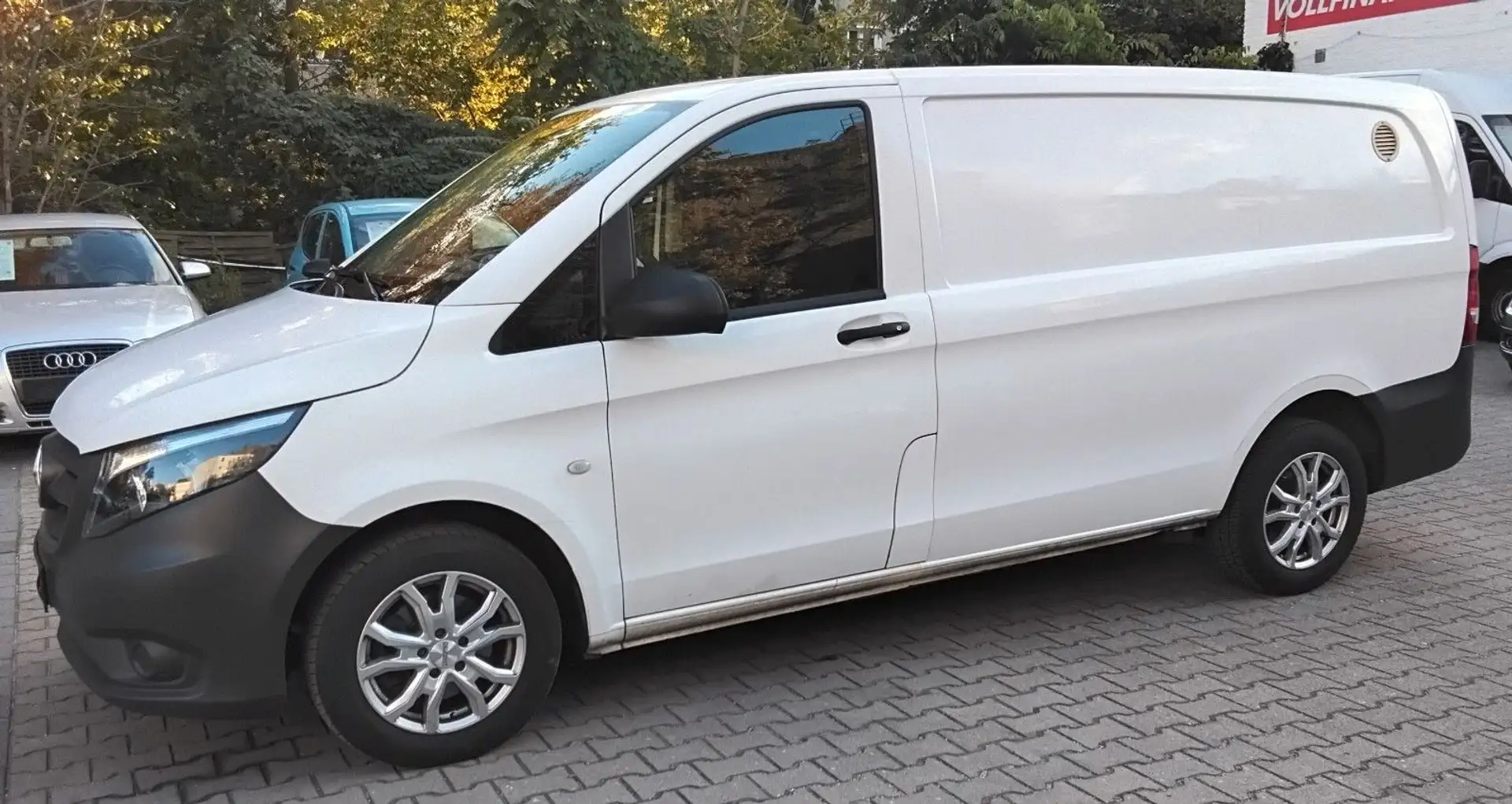 Mercedes-Benz Vito Kasten 109/110/111/114 CDI FWD lang. Blanc - 2