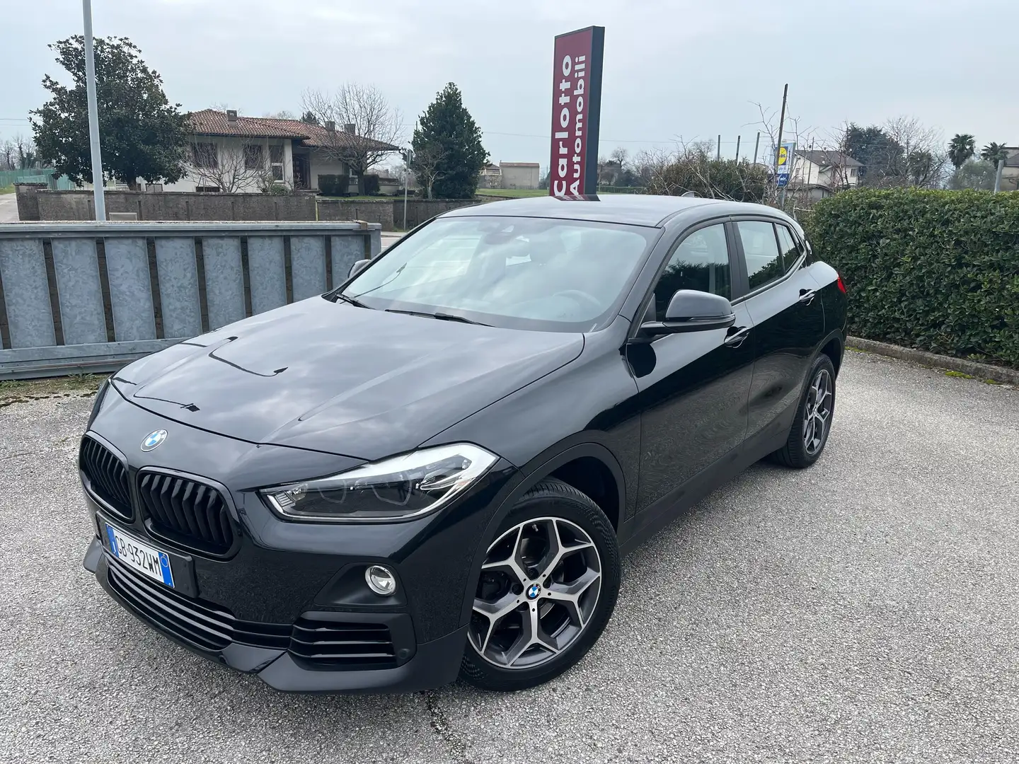 BMW X2 sdrive18i Advantage 140cv Cambio Aut Fari Led Navi Schwarz - 1