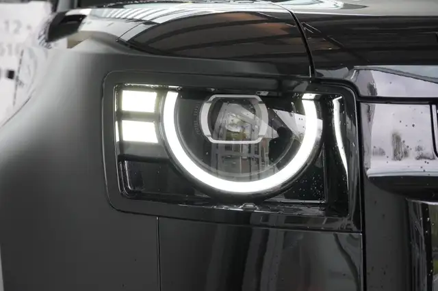 Land Rover Defender 110 2.0 PHEV SWB X-Dynmaic SE Ansicht 5