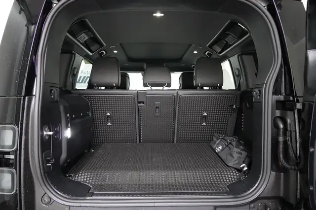 Land Rover Defender 110 2.0 PHEV SWB X-Dynmaic SE Ansicht 13