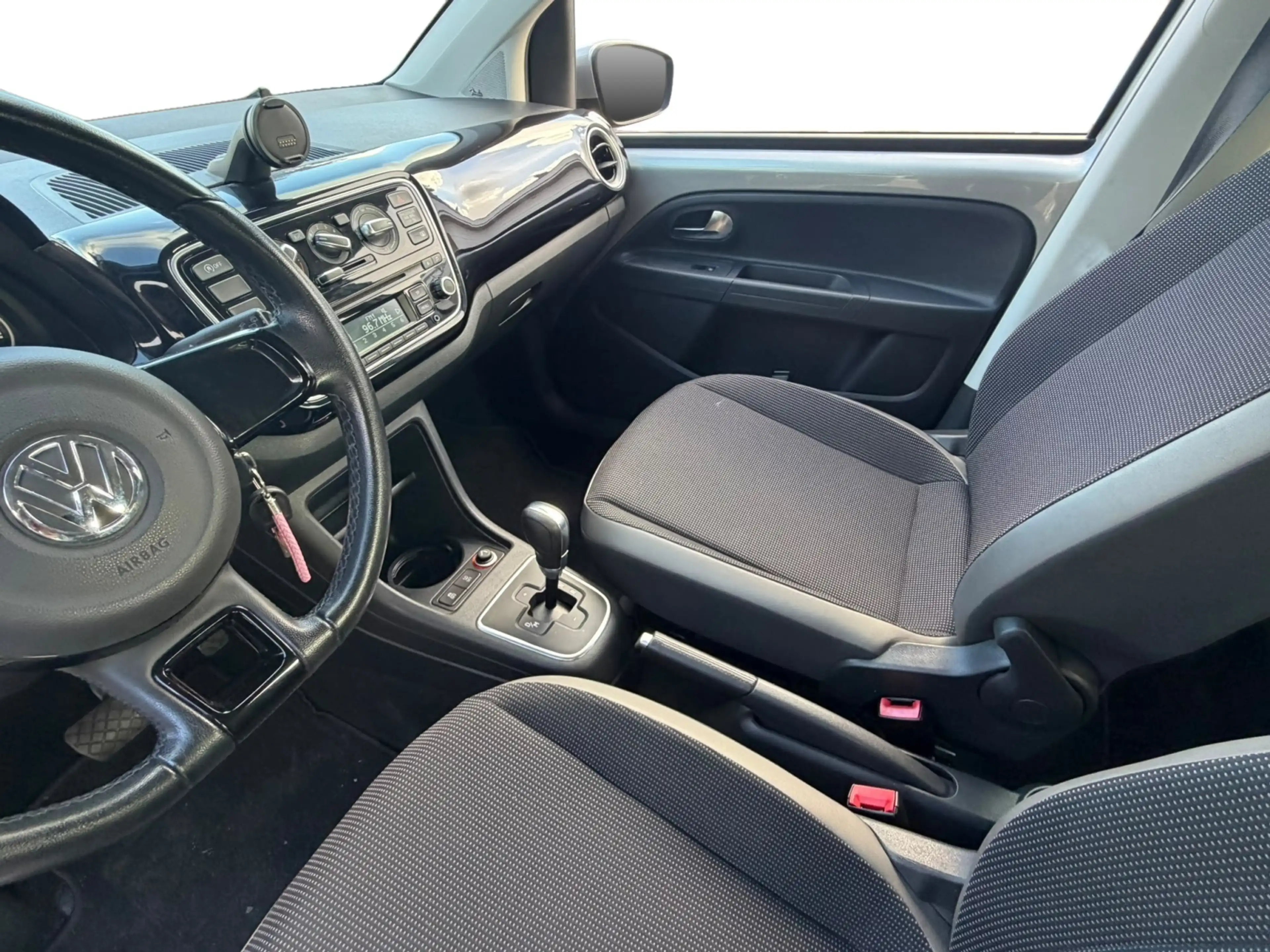 Volkswagen up! 1.0 high up! BlueMotion VW UP in nieuwstaat met la — photo 11