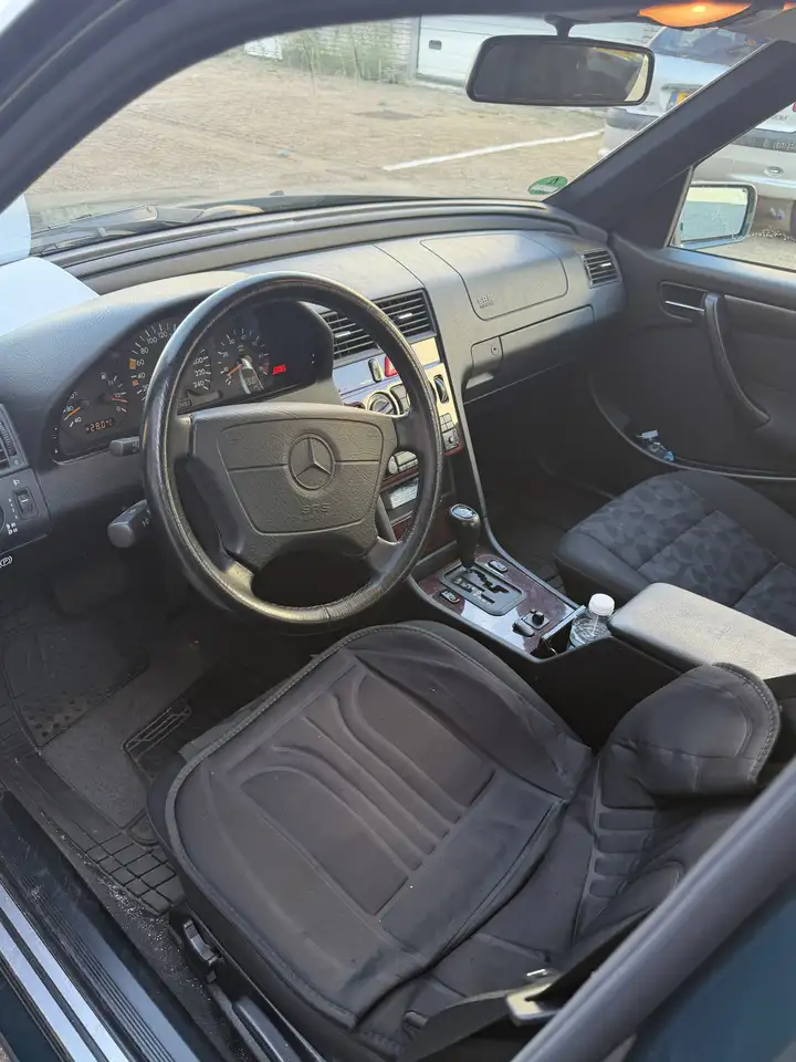 Mercedes-Benz 180, foto 4