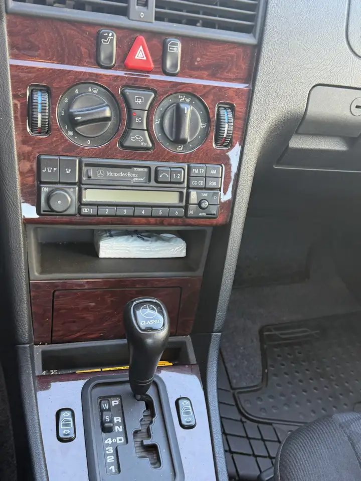 Mercedes-Benz 180, foto 6
