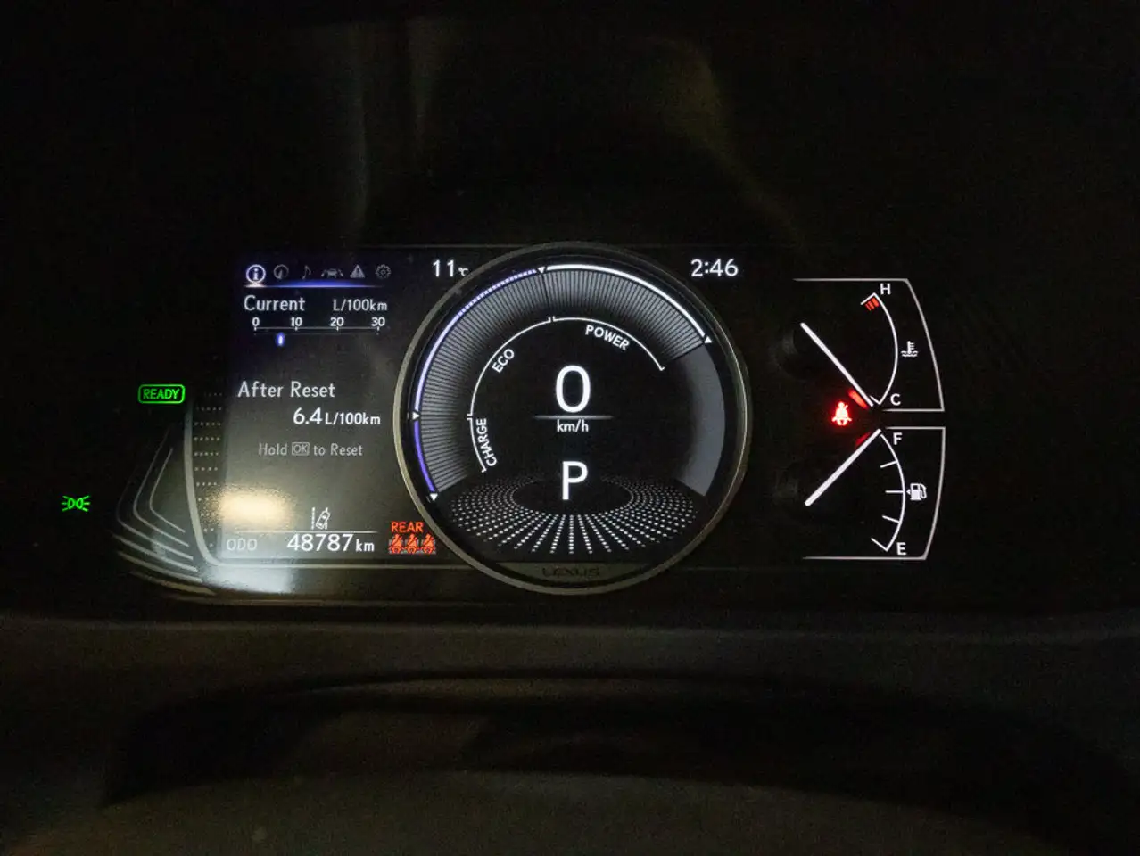 Lexus UX снимка Lexus UX