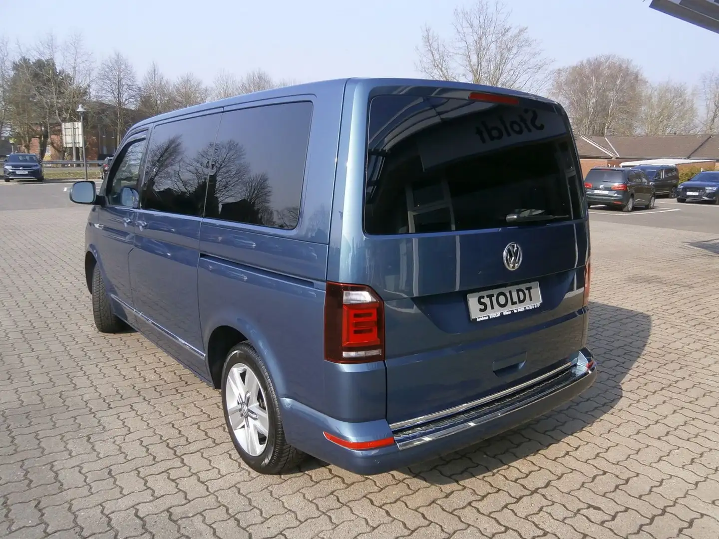 Volkswagen T6 Multivan Join 2.0 TDI, DSG Vert - 2