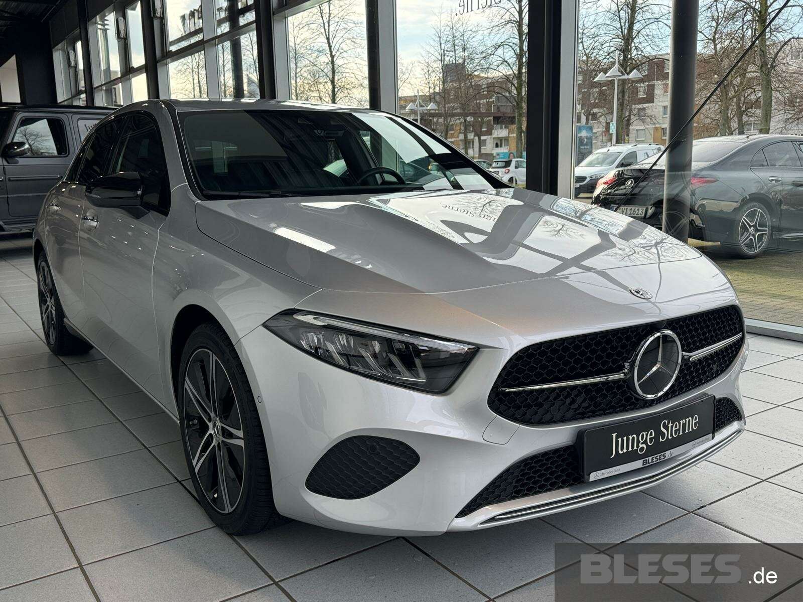 Mercedes-Benz A 220